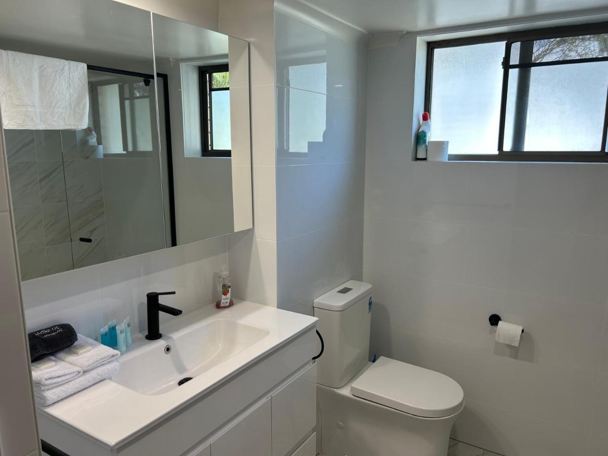 Kirra Beach Unit - Housity