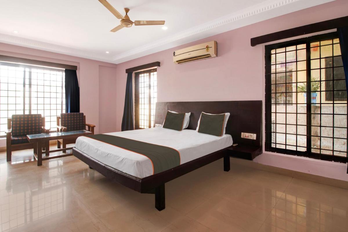Hotel Partha International - Housity