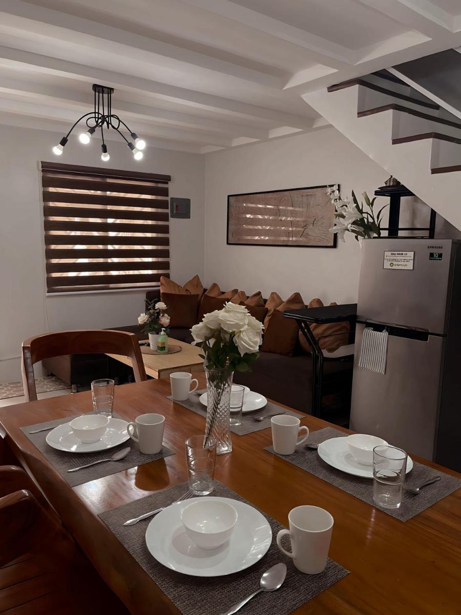 The Doll House 2.0 - Housity