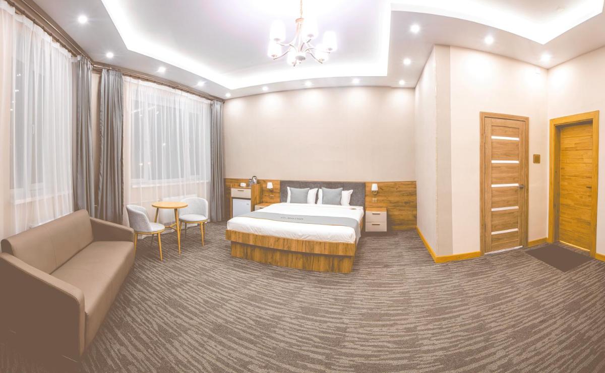 Malchin Hotel - Housity