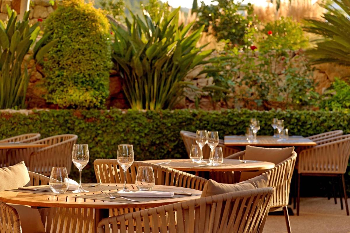 Jardín al aire libre en Sheraton Mallorca Arabella Golf Hotel