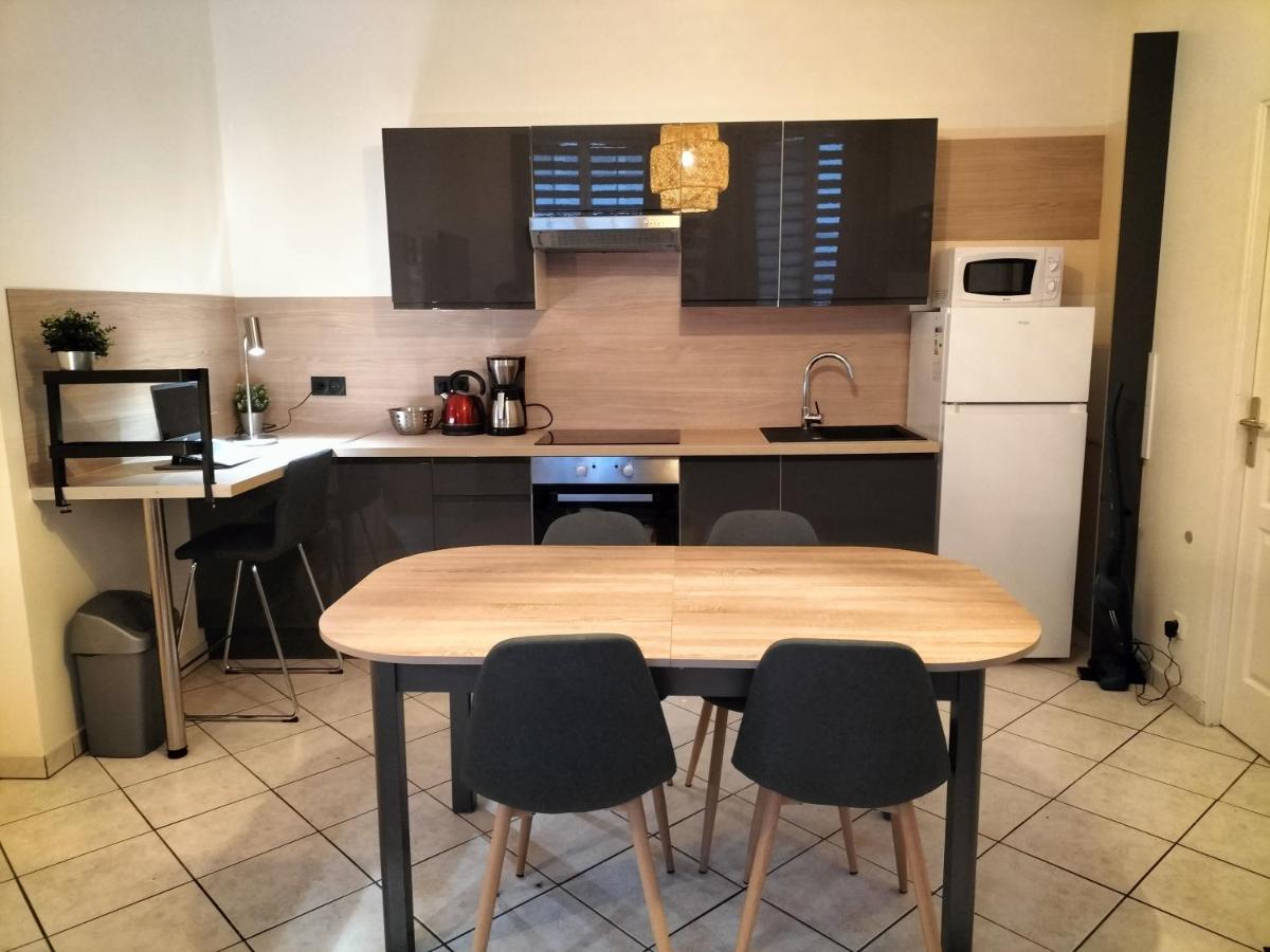 Appartement 4 personnes hyper centre en vieille ville au pied des remparts - Housity