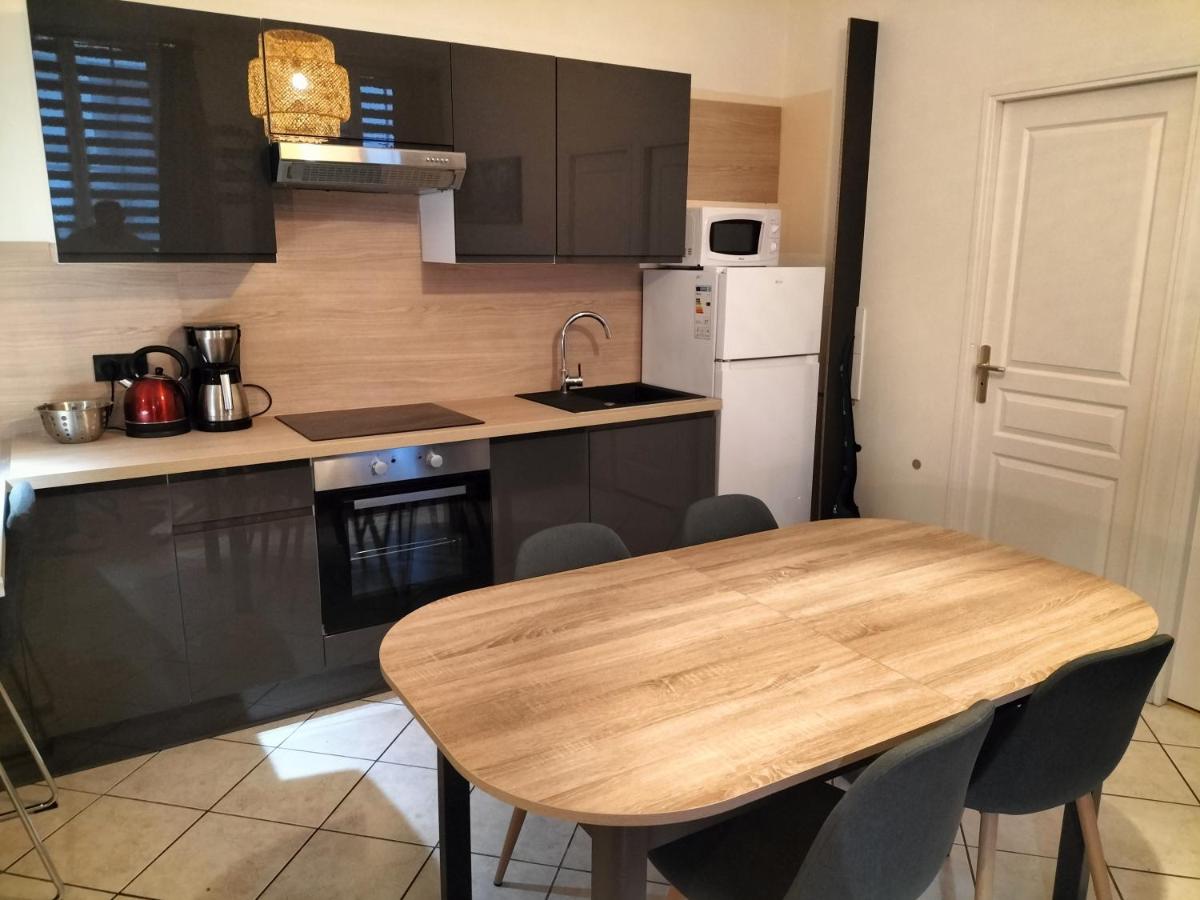 Appartement 4 personnes hyper centre en vieille ville au pied des remparts - Housity