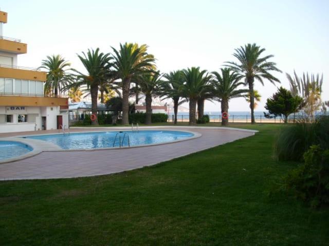 Rosas Holiday Center - Housity