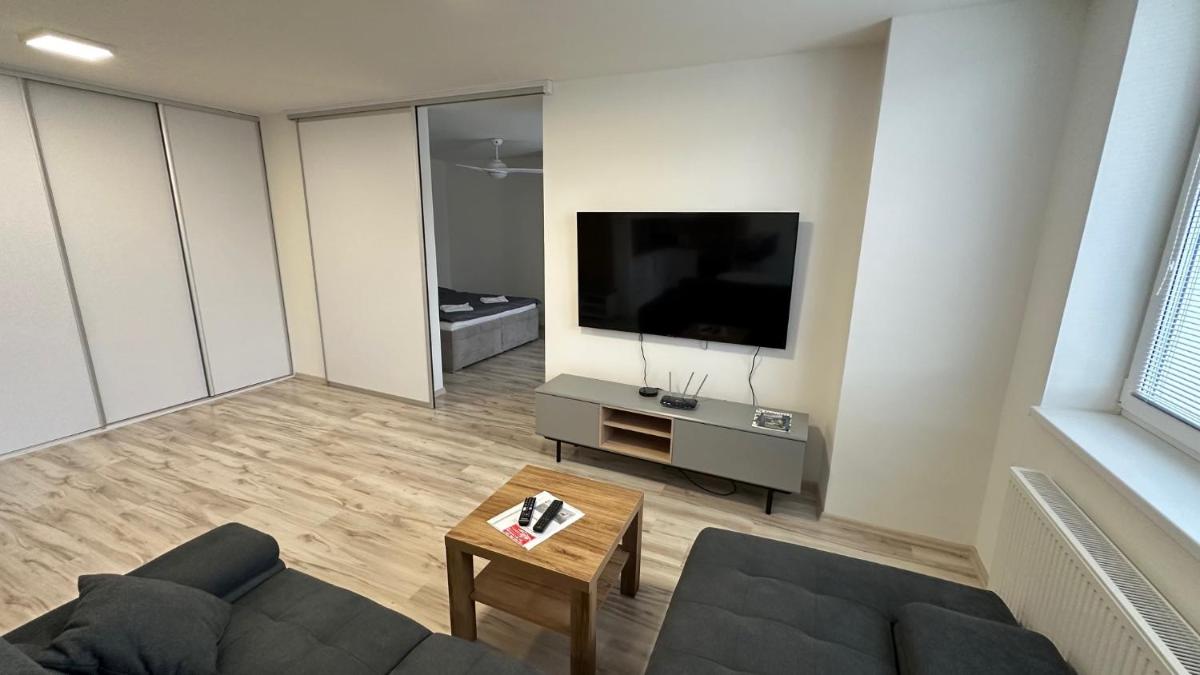 2 room Apartment with balcony - Housity