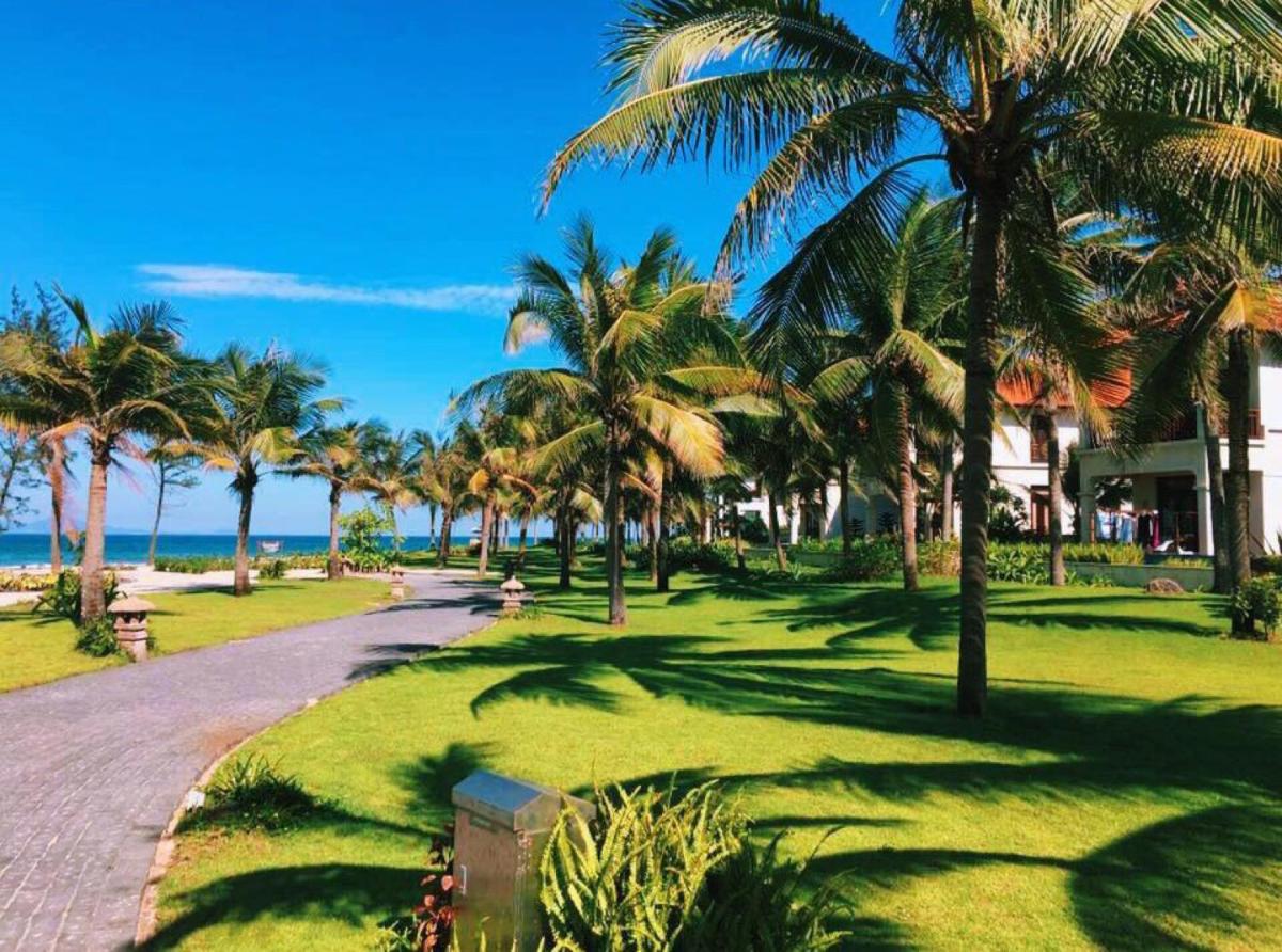 Da Nang Beach Villas in 5-star Resort - Housity