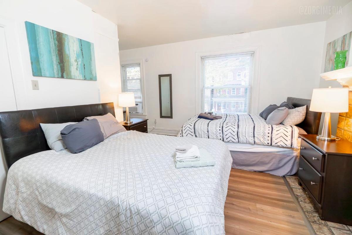 Stylish Apt - 2 Queen Bed - Easy Hospital Access - Housity