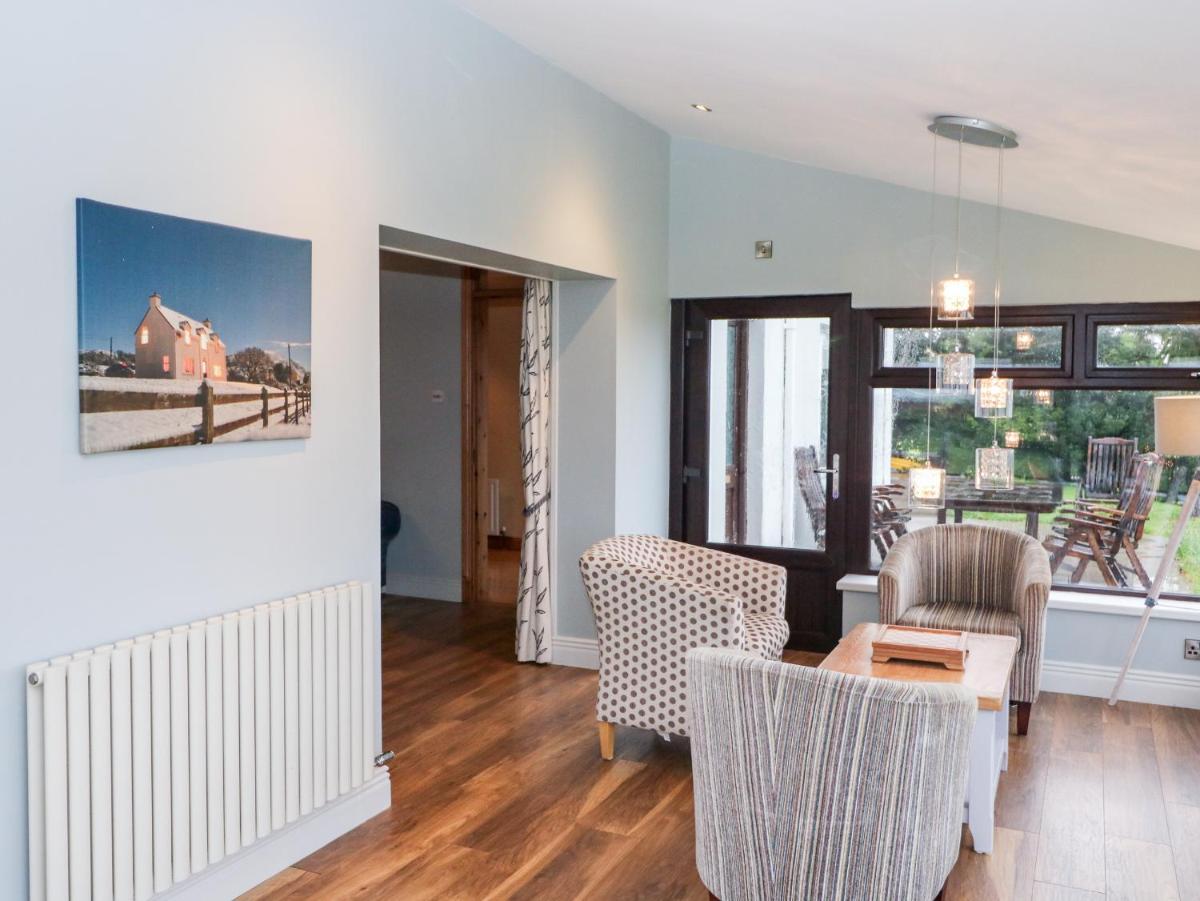 Casey House - Housity