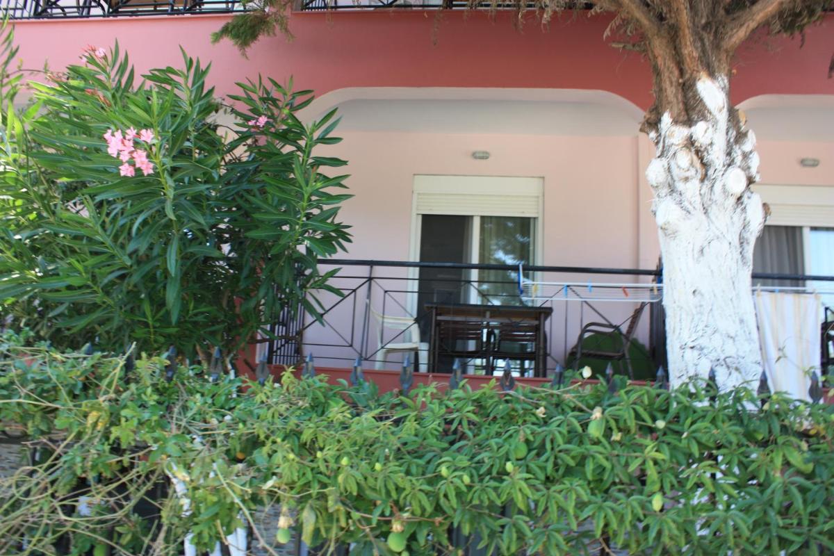 Sunray Studios - Housity