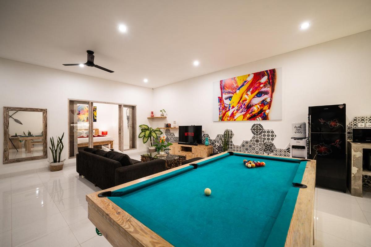 Luxury Villa Summerlin - Housity