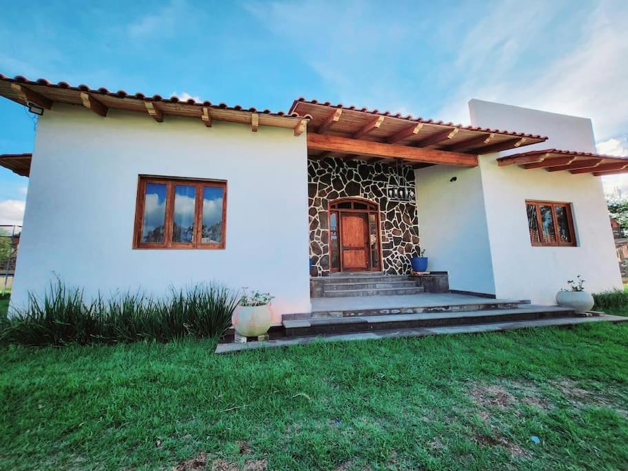 Casa de campo Santa Elena - Housity