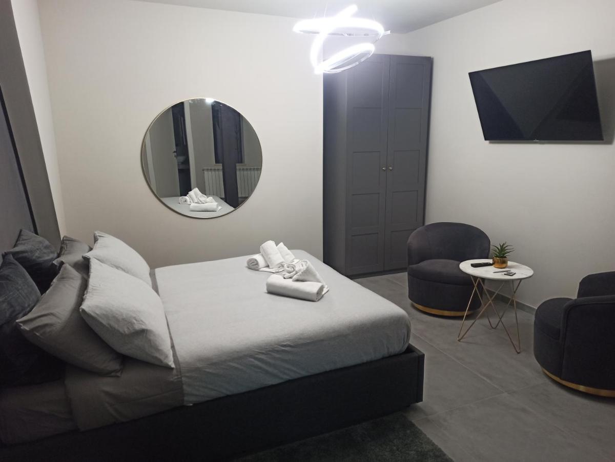 Le Mirage - Housity