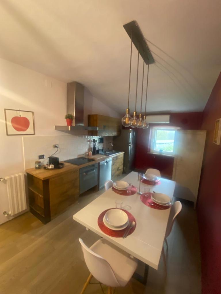 I Ponti Canal House - Housity