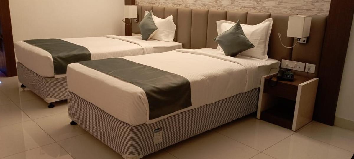 Hotel Konark - Housity