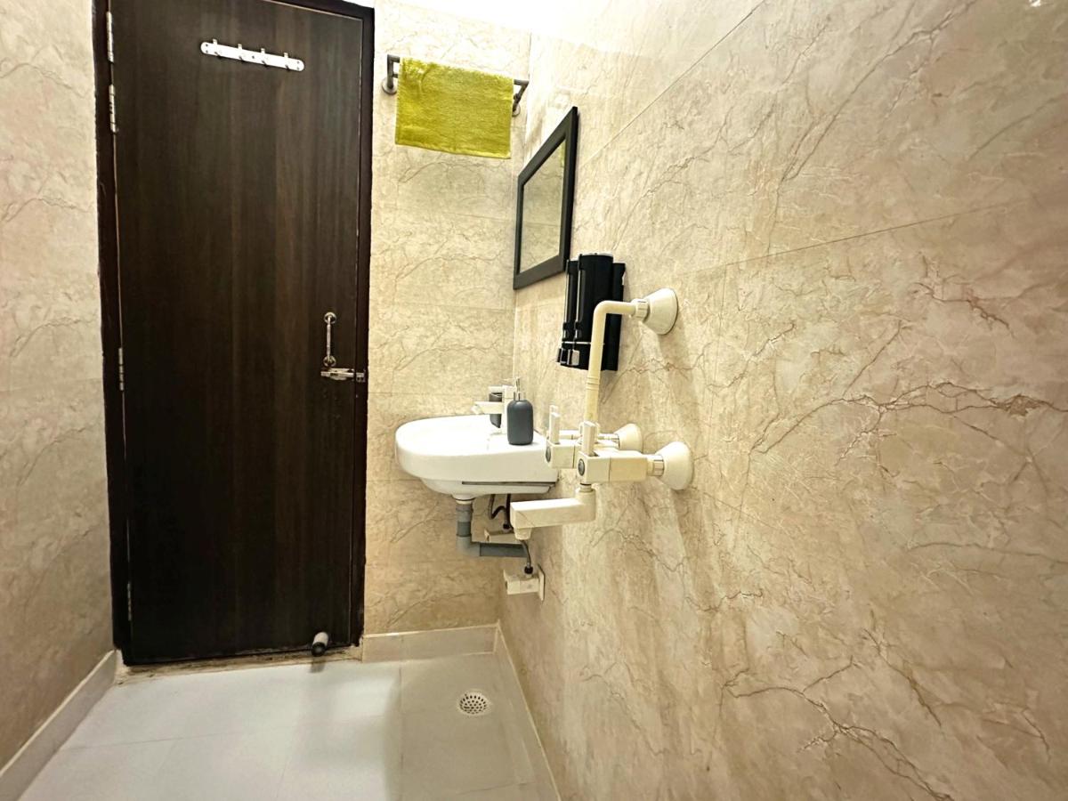 Kashyap Inn Hotel - Housity