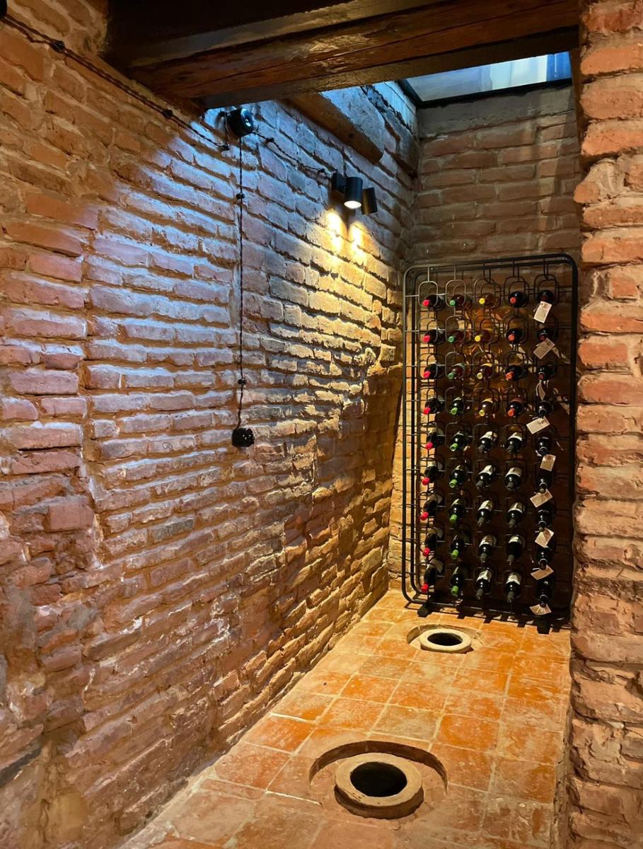Suitetrails - Artisan Boutique Hotel & Gallery