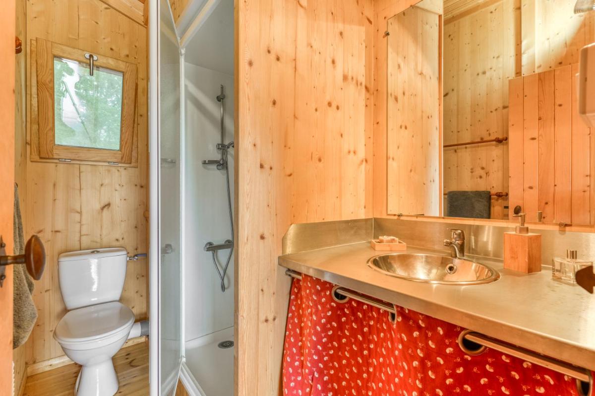 Camping LA SERRE - Housity