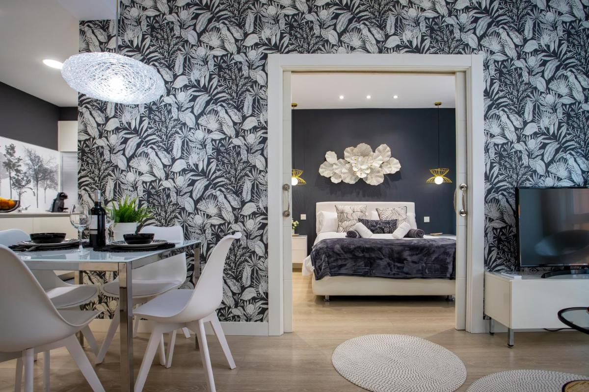 Spacio Menina by Unique Rooms - Housity