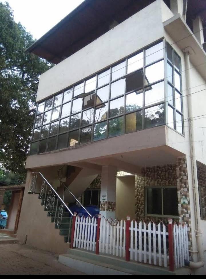 Sky Cottage Matheran - Housity