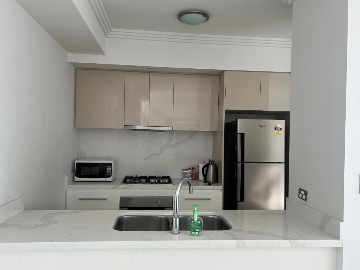 Hurstville New apartment with city view - Housity