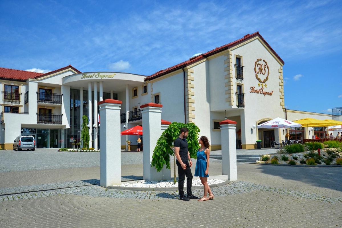 Hotel Supraśl - Housity