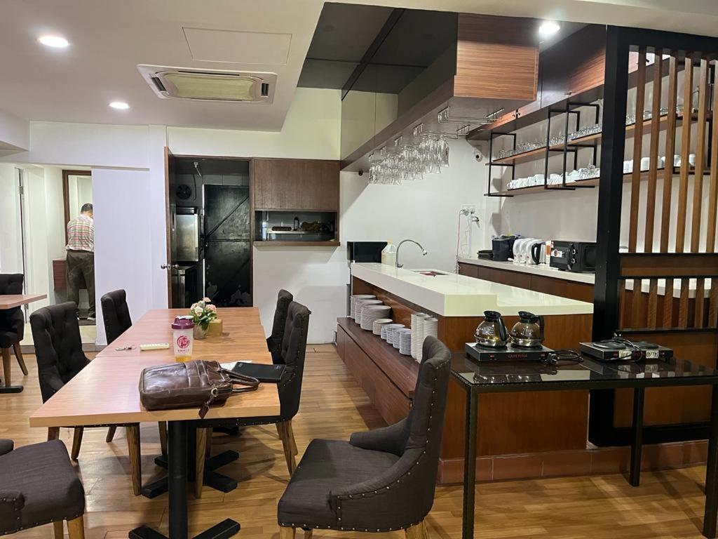 One Enigma Hotel - Housity