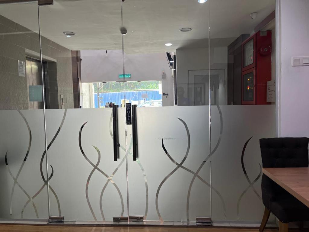 One Enigma Hotel - Housity