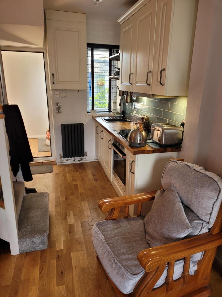 LITTLE HAVEN 1 Bedroom House sought after area - Housity