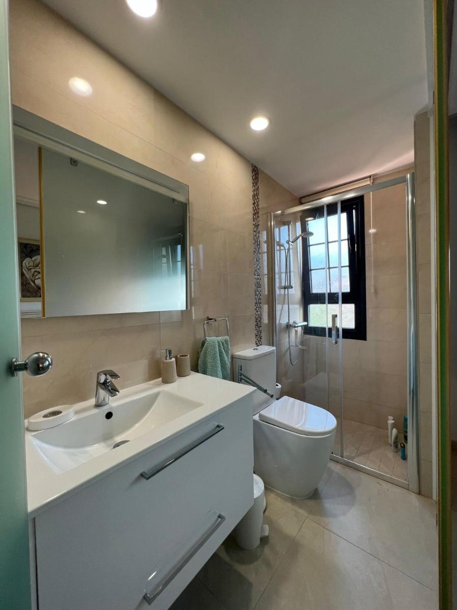 Cosy three bedroom bungalow in Costa Adeje - Housity