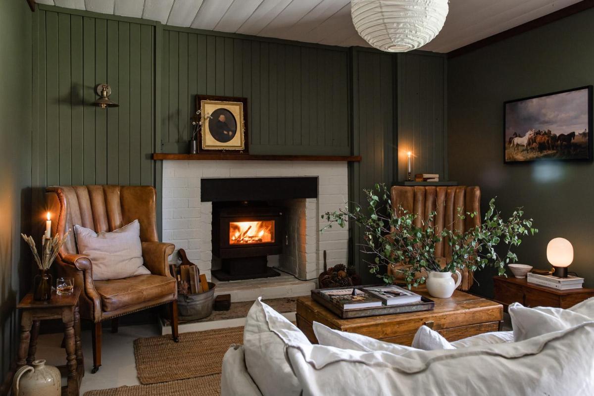Old Cobbin Homestead (est. 1864), Snowy Mountains - Housity