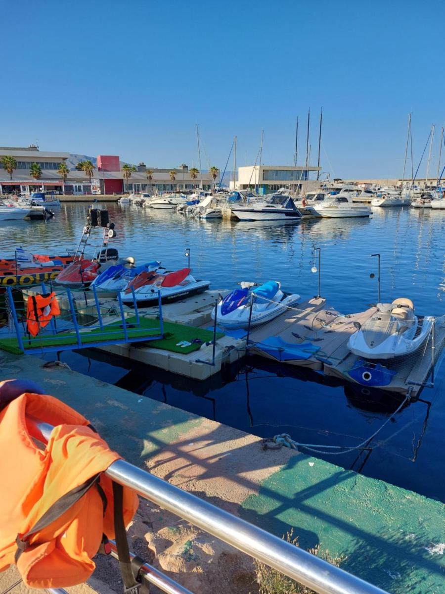 Almeria Dreams - Housity