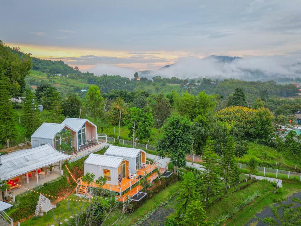 Serene Khaokho - Housity