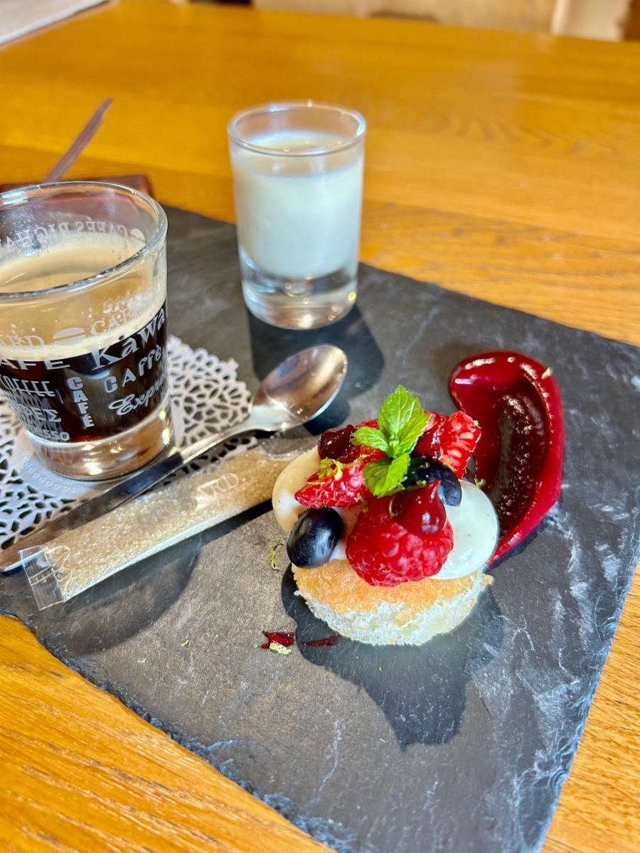 Nourriture dans l'hôtel ou à proximité