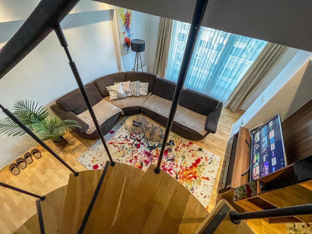 PrimeStay Duplex Retreat - Free Parking - Housity
