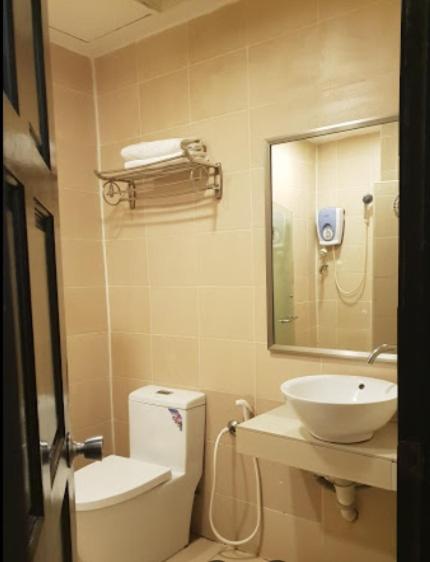 Suitetrails - Kingston Executive Hotel