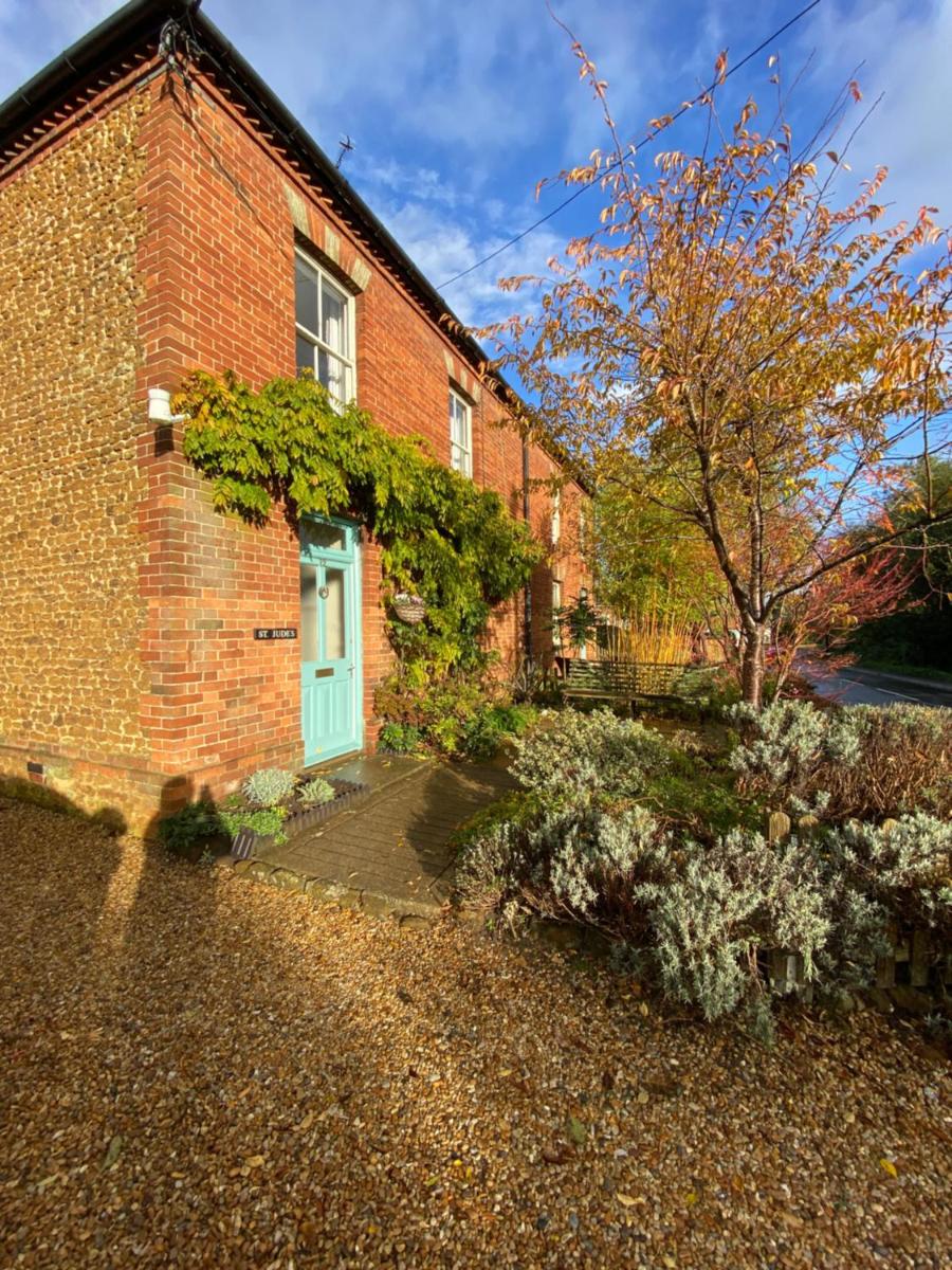 St Jude's Bed & Breakfast - Housity