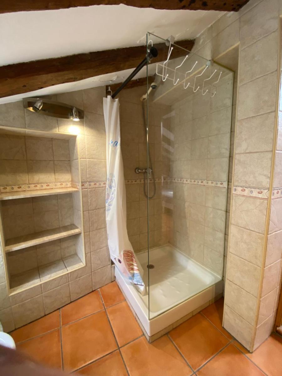 ARENAL GUEST HOUSe - Housity