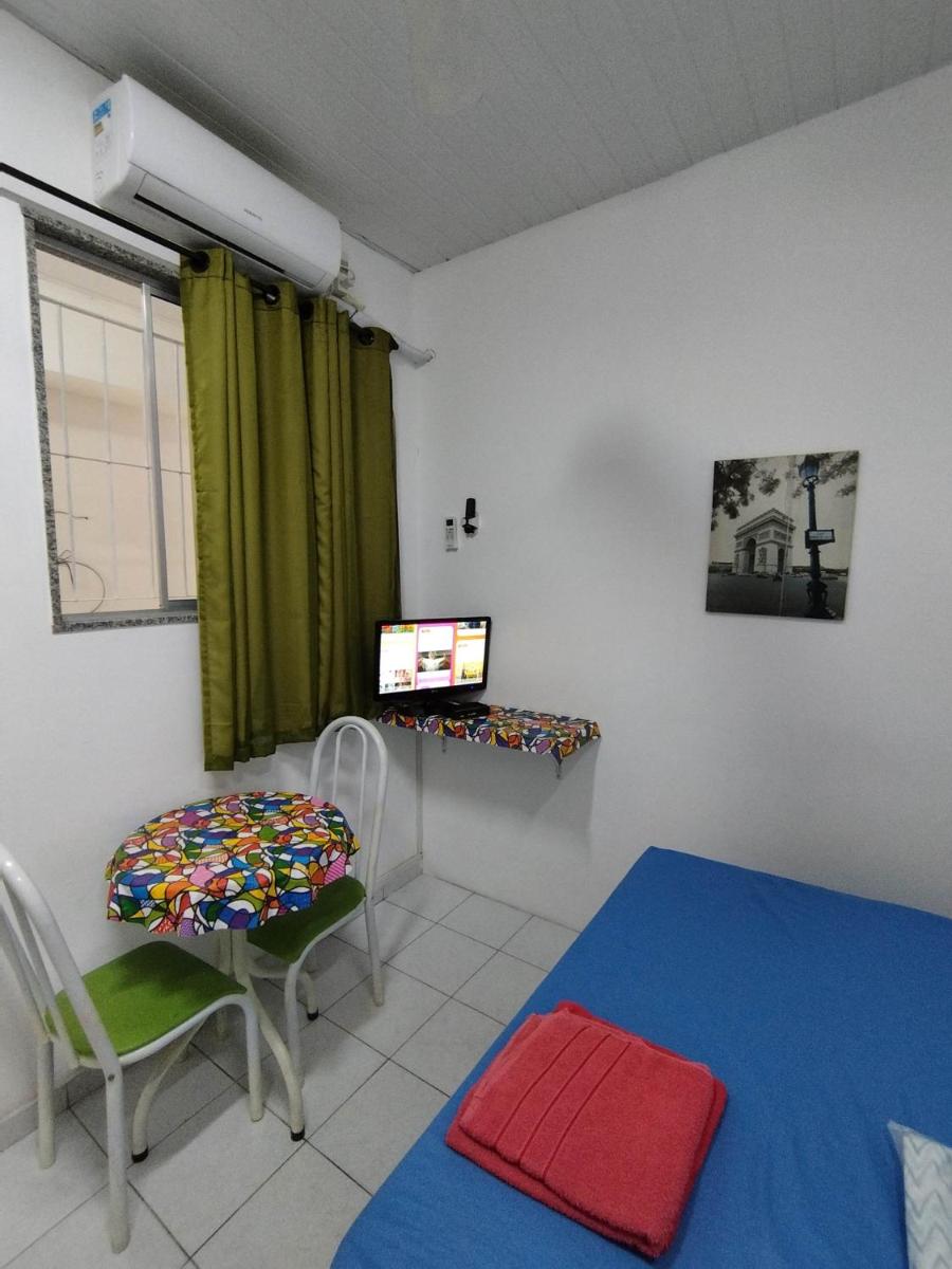 Seu Apto na Praia da Costa 6 Excelente Local Ar Cond TV Microondas Internet Rápida Todo seu Centro - Housity