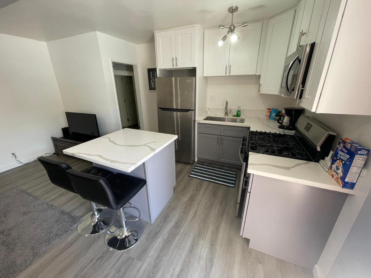 Suitetrails - The Housing LA