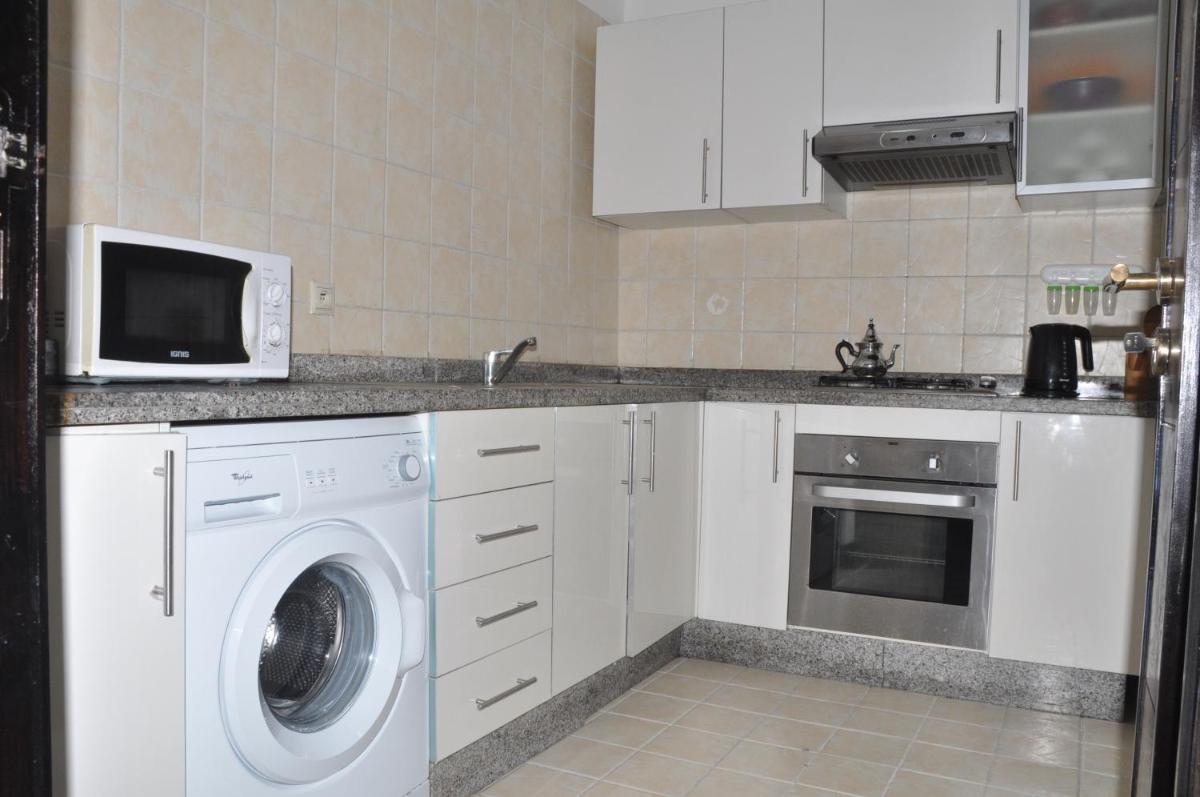 Val Fleuri Apartment with 2 Balconies, Casablanca - Housity