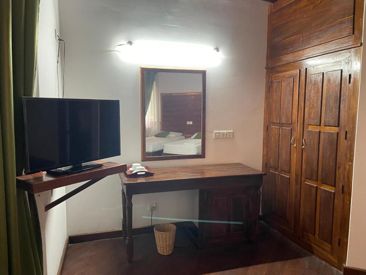 Suitetrails - Hotel Neithal Batticaloa