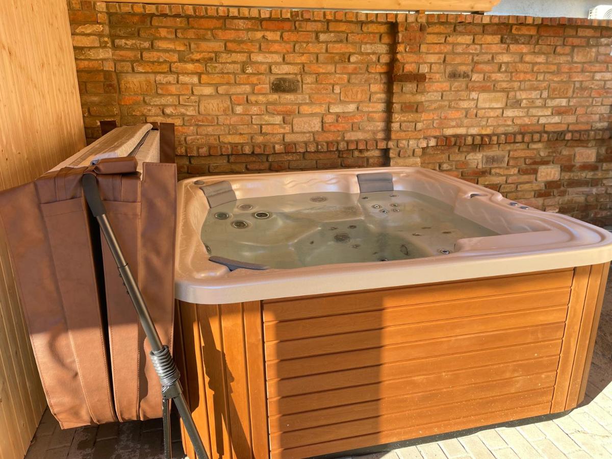 Balaton Apartman - Housity