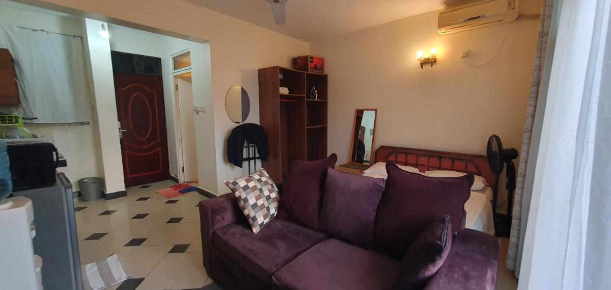 Peron Studio Apartment - Housity