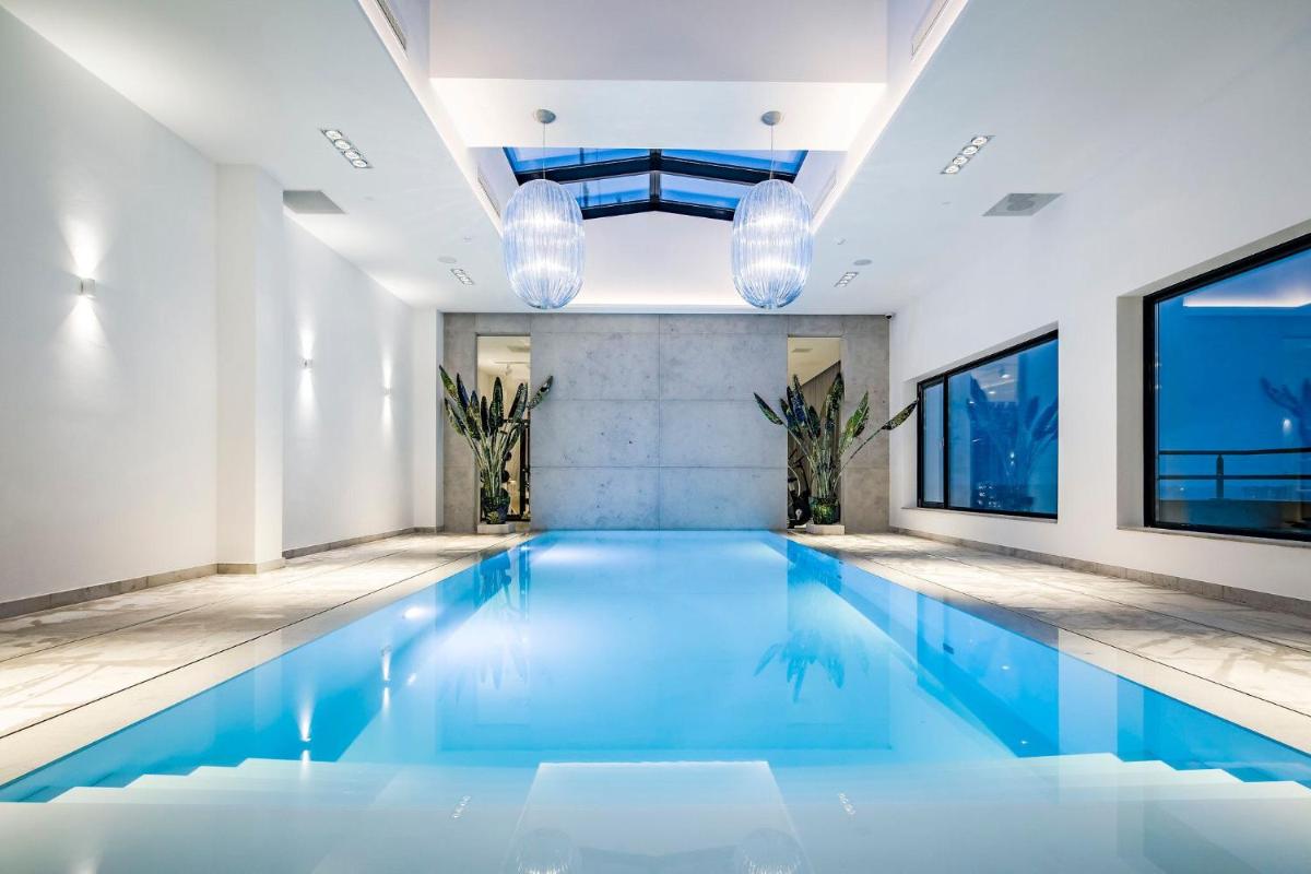 Van der Valk Hotel Enschede - Housity