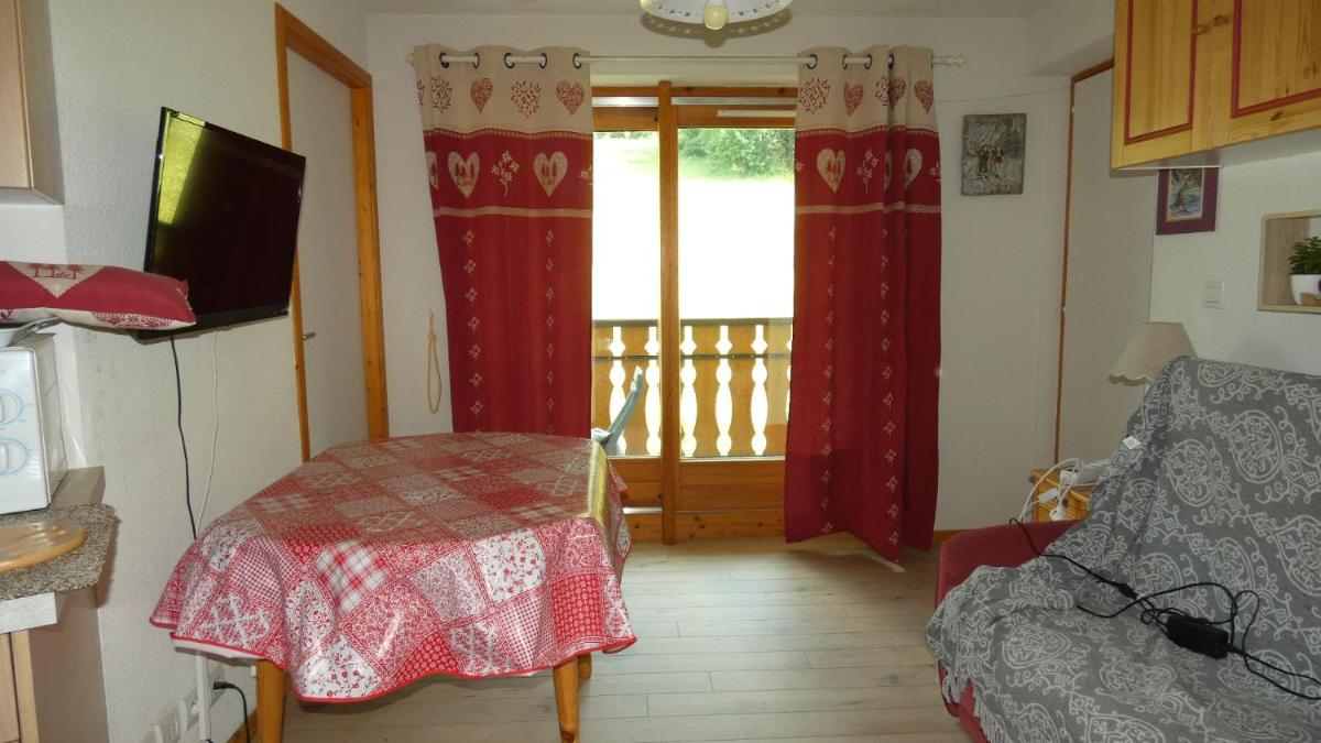 2 Pia Ces 4 Personnes Thollon - Housity