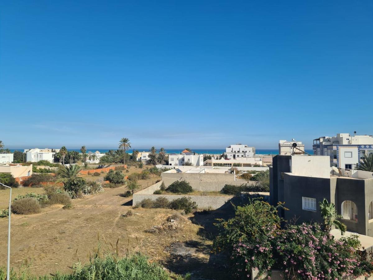 Suitetrails - Mahdia - Baghdadi - Laourient Apartments, restaurant, café