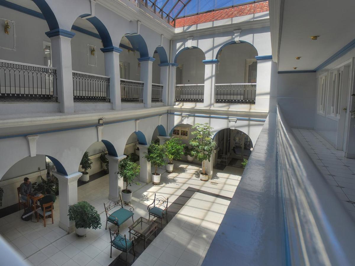Luz Palace Hotel - Housity
