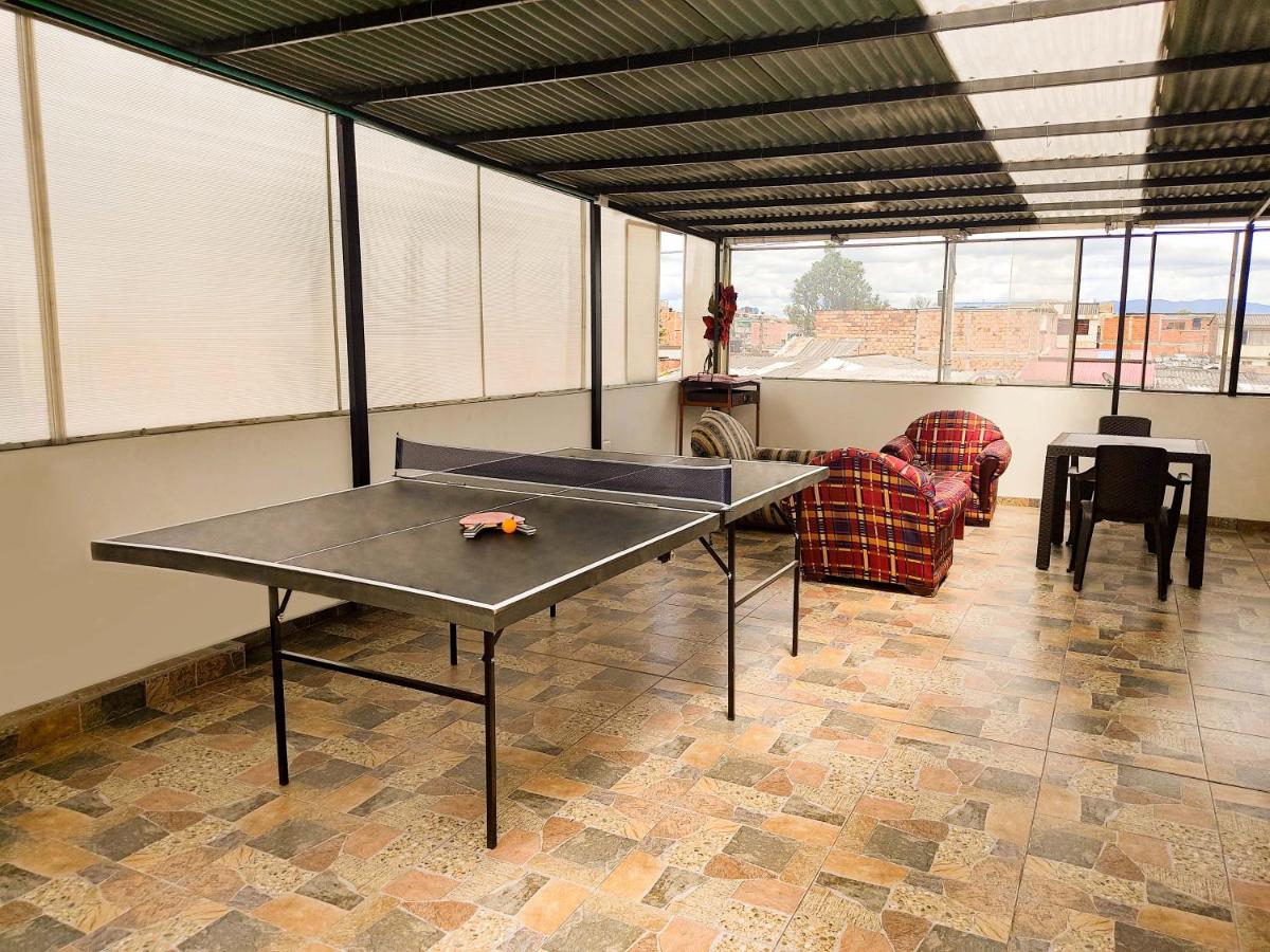 Hermoso Apartaestudio a 10 minutos del Aeropuerto - Housity