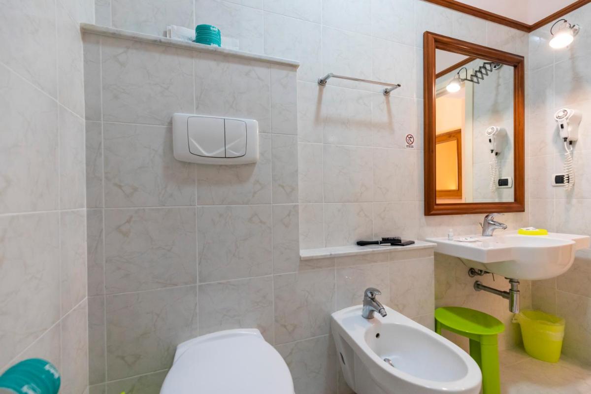 Tropis Hotel - Hizvo