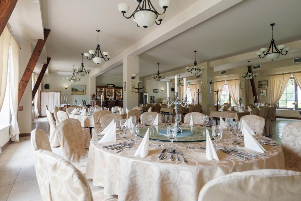 Hotel Folwark - Housity